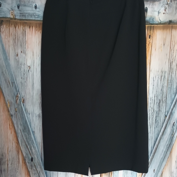 Worthington - Picture 1 of 6